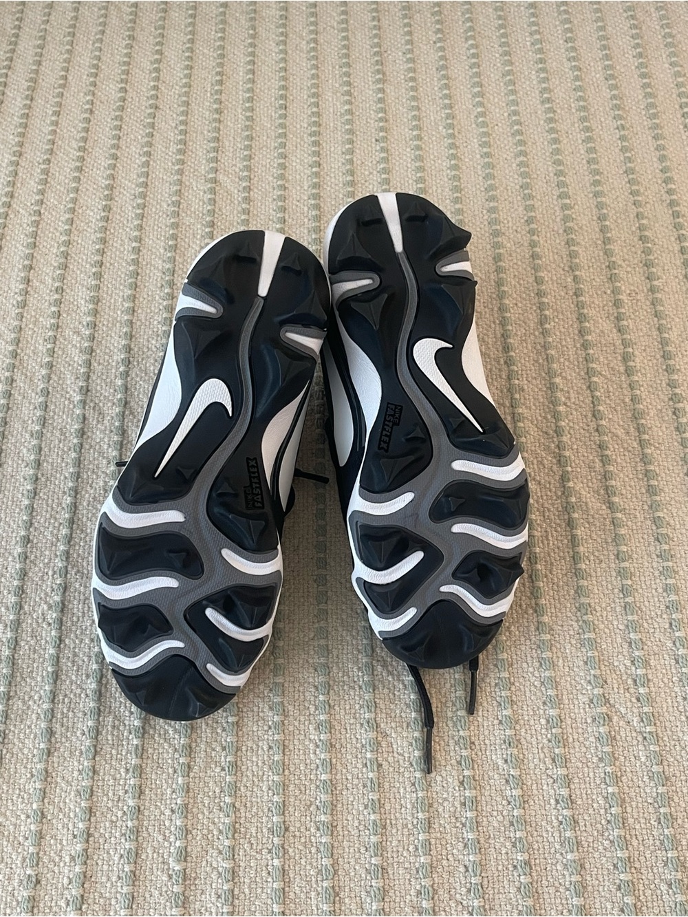 Nike Kids Cleats - Size: 2Y - Fast Flex - Picture 5 of 5